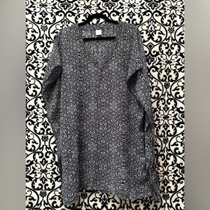 Cute, comfortable swim coverup.  Black and White, size L EUC